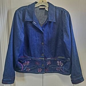 VTG Napa Valley Denim Shirt Jacket with Floral Embroidery - L Grandma core